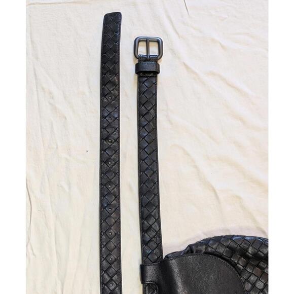 Bottega Veneta Flap Belt Bag Intrecciato Nappa Leather in Nero Black Small Posh - Picture 9 of 12